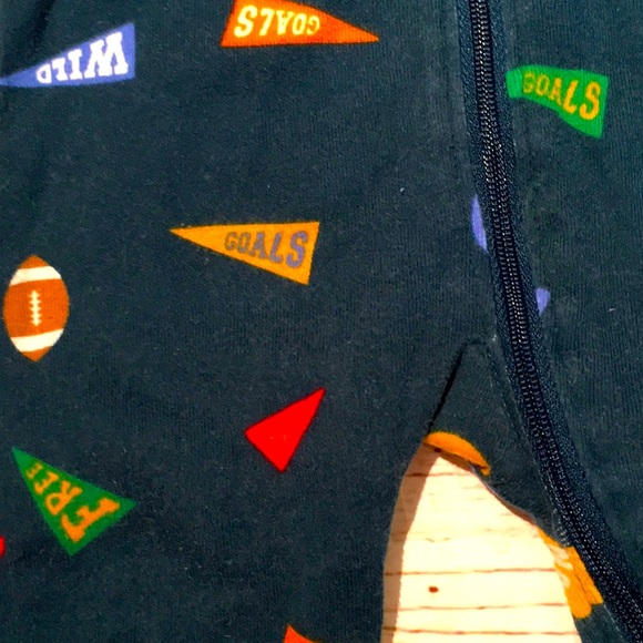 Lot of 3 Old Navy 6-12 Month Onesies - Picture 5 of 9